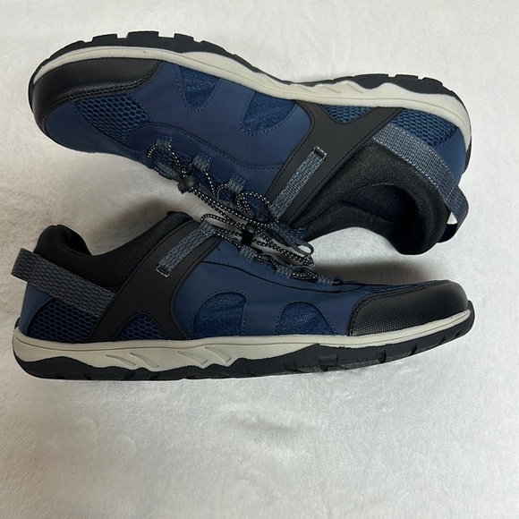 Lands\' End Blue and Black Athletic Shoes with Mesh Upper main image 4